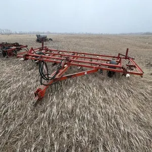 IH CULTIVATOR 18 FOOT
