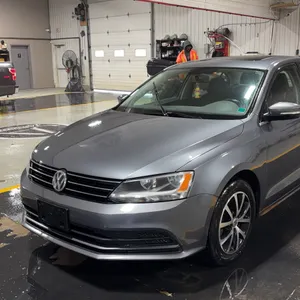 2015  Volkswagen  Jetta  Sedan 4dr Auto 1.8T SE FWD