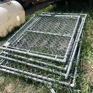 ASSORTED CHAIN LINK GATES - ESTATE OF KEN TYLKE - SOLD OFFSITE - USONA AREA