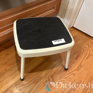 STEP STOOL