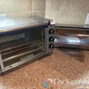 BLACK AND DECKER TOASTER OVEN WITH BREAD BOX