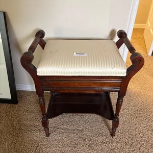 MINI BENCH WITH CUSHION AND STORAGE