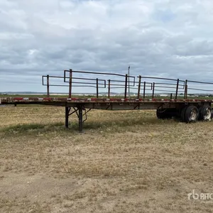 1988 45 ft T/A Flatbed Trailer