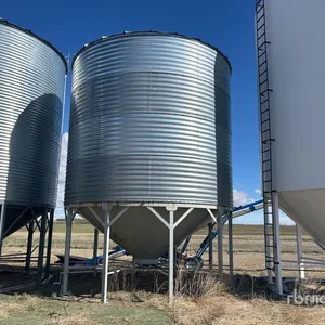 Sakundiak +/- 4200 bu 4 Ring Hopper Grain Bin