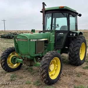 John Deere 2350 MFWD tractor