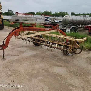 New Holland 259 hay rake