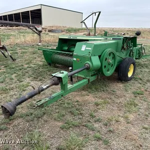 John Deere 348 small square baler