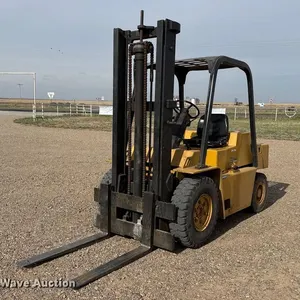 Caterpillar V80D forklift