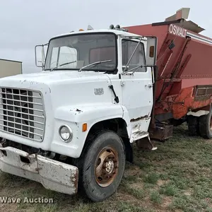 1980 Ford feed mixer truck