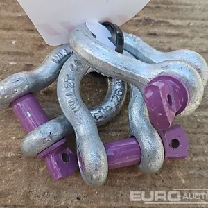 Unused 2 Ton Screw Pin Lifting Shackle (3 of) 