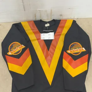 Vintage Vancouver Canucks CCM Flying V Men's Small Jersey