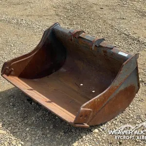 BOBCAT 36 IN. EXCAVATOR CLEAN OUT BUCKET