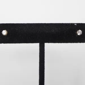 14KT YELLOW GOLD & WHITE STONE STUDS 0.3g