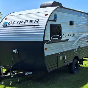 Unreserved 2023 Coachmen Clipper Cadet 14CR 3K