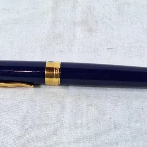 Waterman fountain pen. 18K -750 tip