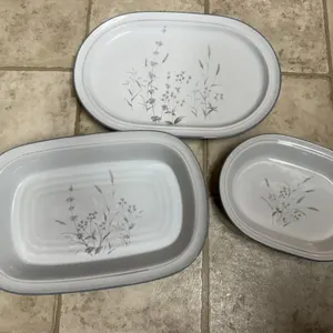 Noritake stoneware oval serving platters (3)