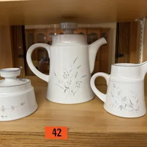 Noritake stoneware coffee server, cream & sugar