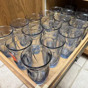 Blue drinking glasses (17)
