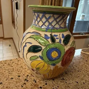 Italian pottery vase