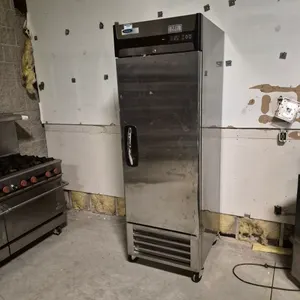 (Runs and Cools) Norlake Advant-Edge 1 Door Cooler on Casters - Model # F23-S - 115 Volts; 1 Phase