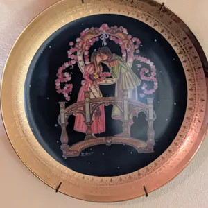 Robert Gunn Love's Sweet Kiss Collector's Plate