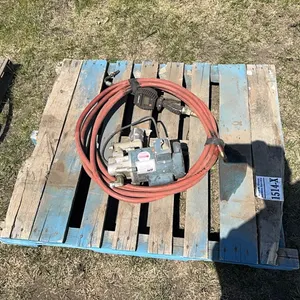OIL PUMP w/ HOSES & METER NOZZLE