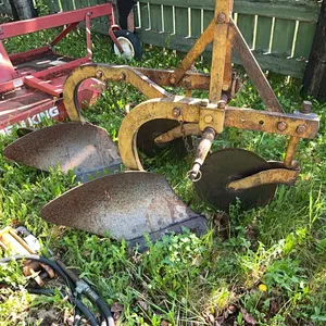 FERGUSON 2 BOTTOM 3 PTH PLOW