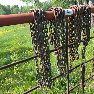 4 - CHAINS w/ HOOKS & BOOMERS
