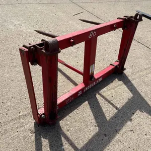 Westendorf 3 Prong Bale Spear