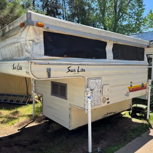 Sun Lite Pickup Camper - Chippewa Falls, WI