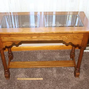 Oak Console Table With Drop Leaves, Measures 38 Wide (53 Wide With Leaves)  x 16 Deep x 27 Tall