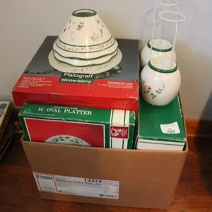 Pfaltzgraff China Winterberry Christmas Dishes