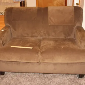Flexsteel Loveseat, Measures 55 x 34 x 35