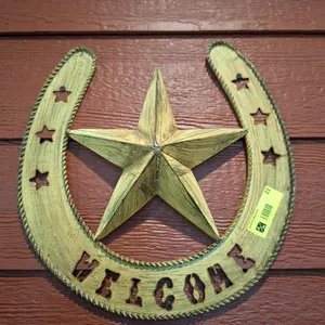 Horseshoe Decor, 15"x15"