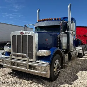 2020 Peterbilt 389 semi truck