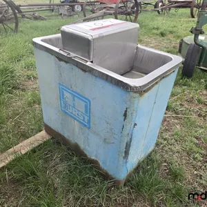 Hurst Water Bowl
 UNRESERVED