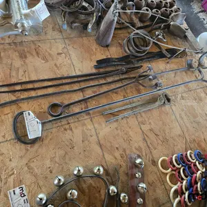 Antique Tongs & Branding Irons
 UNRESERVED