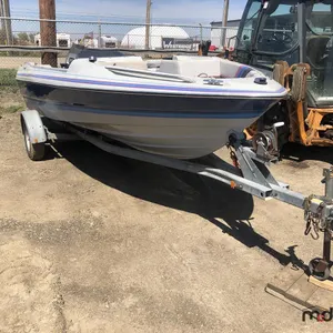 1989 Bayliner Capri Boat w/ 1989 Escort Trailer (Non-Runner)
 UNRESERVED
