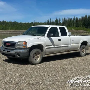 2003 GMC SIERRA 2500HD E-CAB PICKUP
