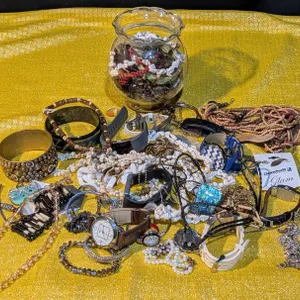Mystery, Costume, and Accessory Jewelry
