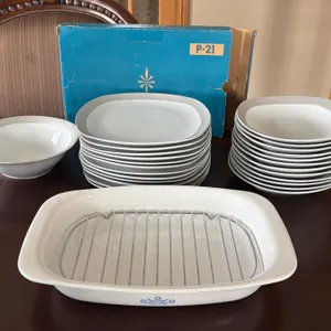 CorningWare P-21 Roaster with Rack and Casa Elite Dinnerware Set