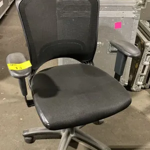 BLACK MOBILE ADJUSTABLE MID BACK OFFICE CHAIR (STYLE 2)