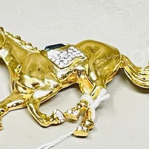 vintage Butler horse brooch w/ Austrian crystal