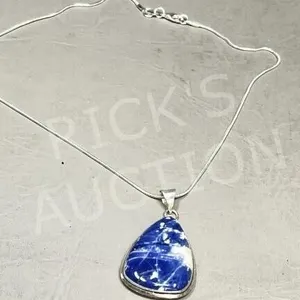 Sodalite & silver pendant & chain