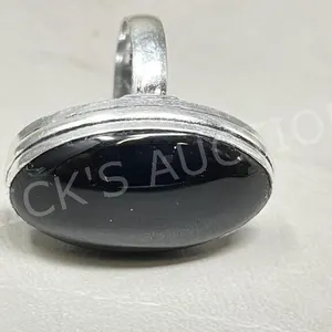 Black Onyx & silver ring - size 8