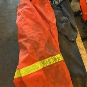 Coveralls / rain pants