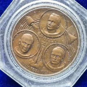 Apllo 11 Man on Moon Bronze Medallion 1969