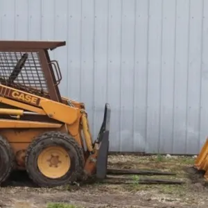 Case 1835C Uni-Loader w/Forks & Bucket