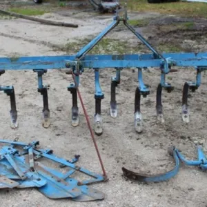 Dearbourn Mod. 132 2 Row Cultivator