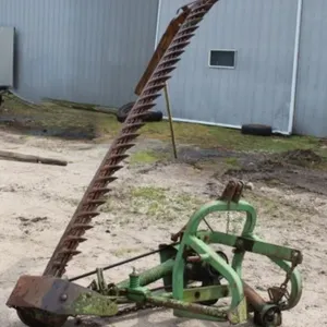 John Deere 3 pt. 7' Sickle Mower